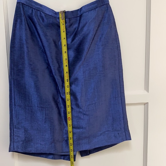 Albert Nipon Stunning Elegant Blue Suit size 2 - Picture 9 of 10